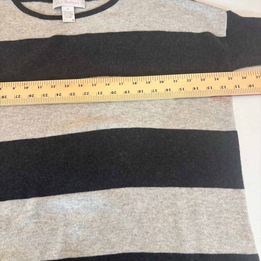Design History Pure Cashmere Lux Gray Black Stripe Sweater Size S Oversized - Picture 7 of 9
